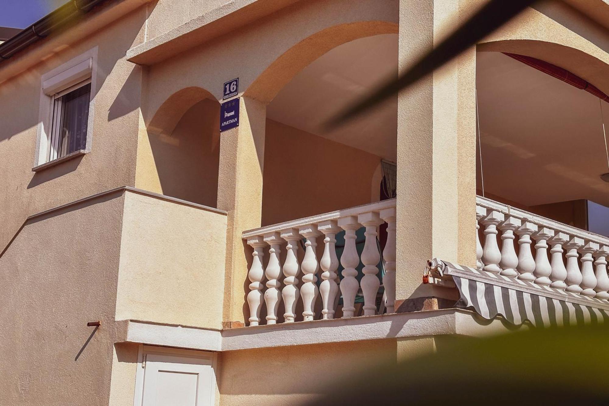 Apartmani Trupeljak Mandre Zewnętrze zdjęcie